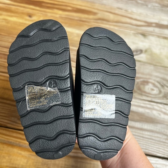 Jumping Beans Black Sandals with Buckles - Infant Baby Toddler size 5/6 - Picture 5 of 8